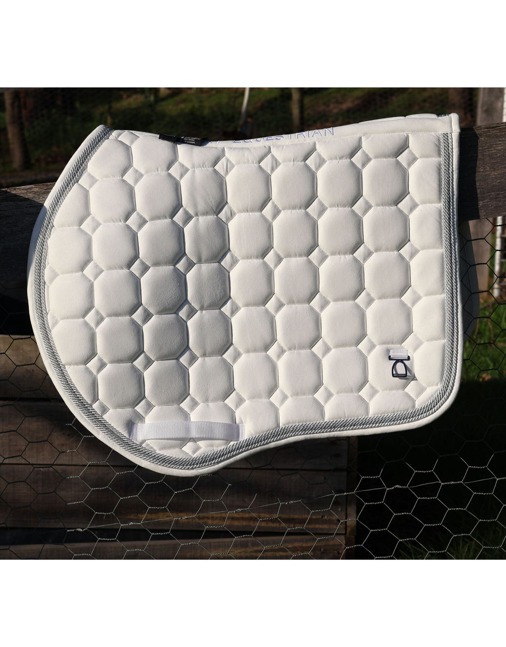 Classic Jump Saddle Pad – White Suede