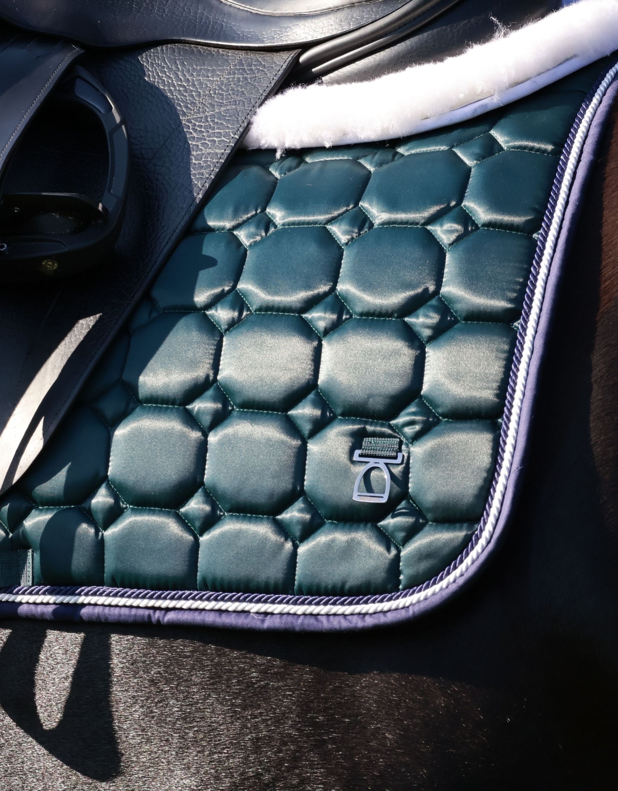 Marquis Dressage Saddle Pad – Hunter