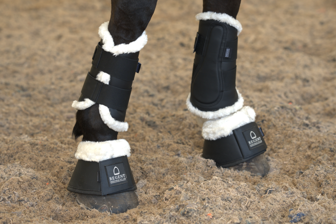 CLASSIC Black Bell Boots - Fleece